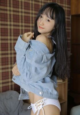 扒掉乳罩虐胸打胸吸奶动漫